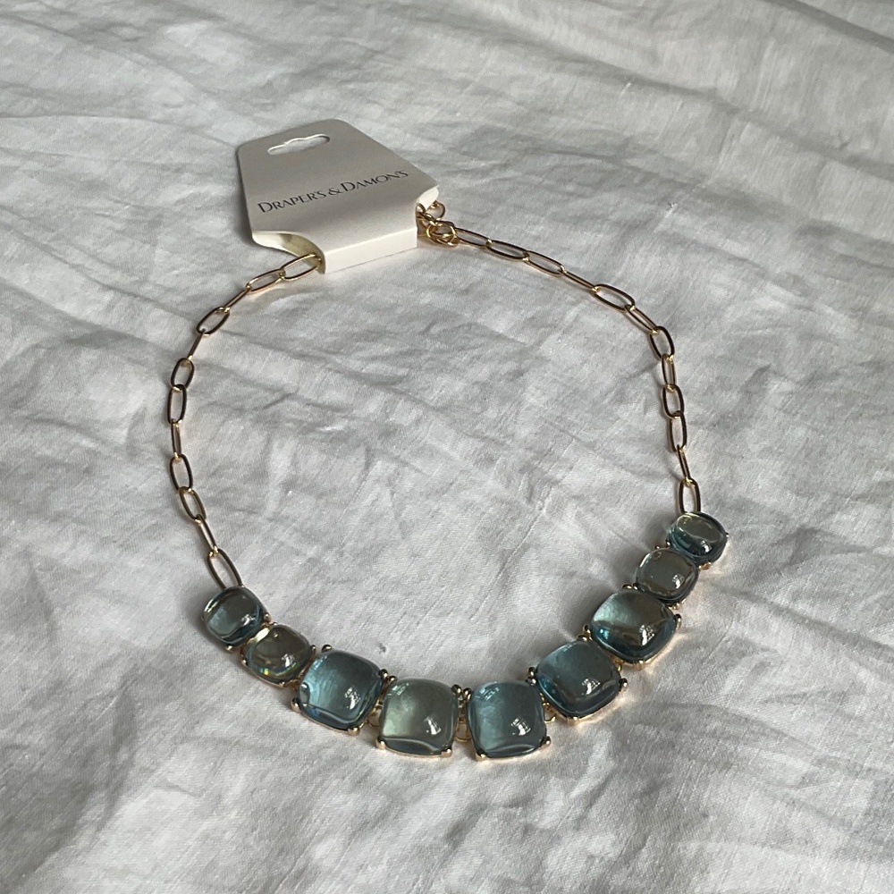 NWT! Drapers & Damon’s necklace blue stones with gold chain